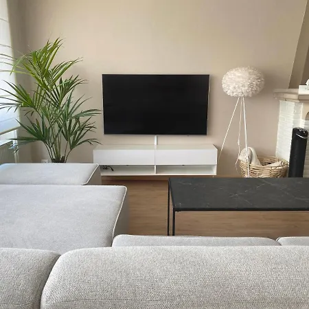 Cosy And Fully Equipped Near